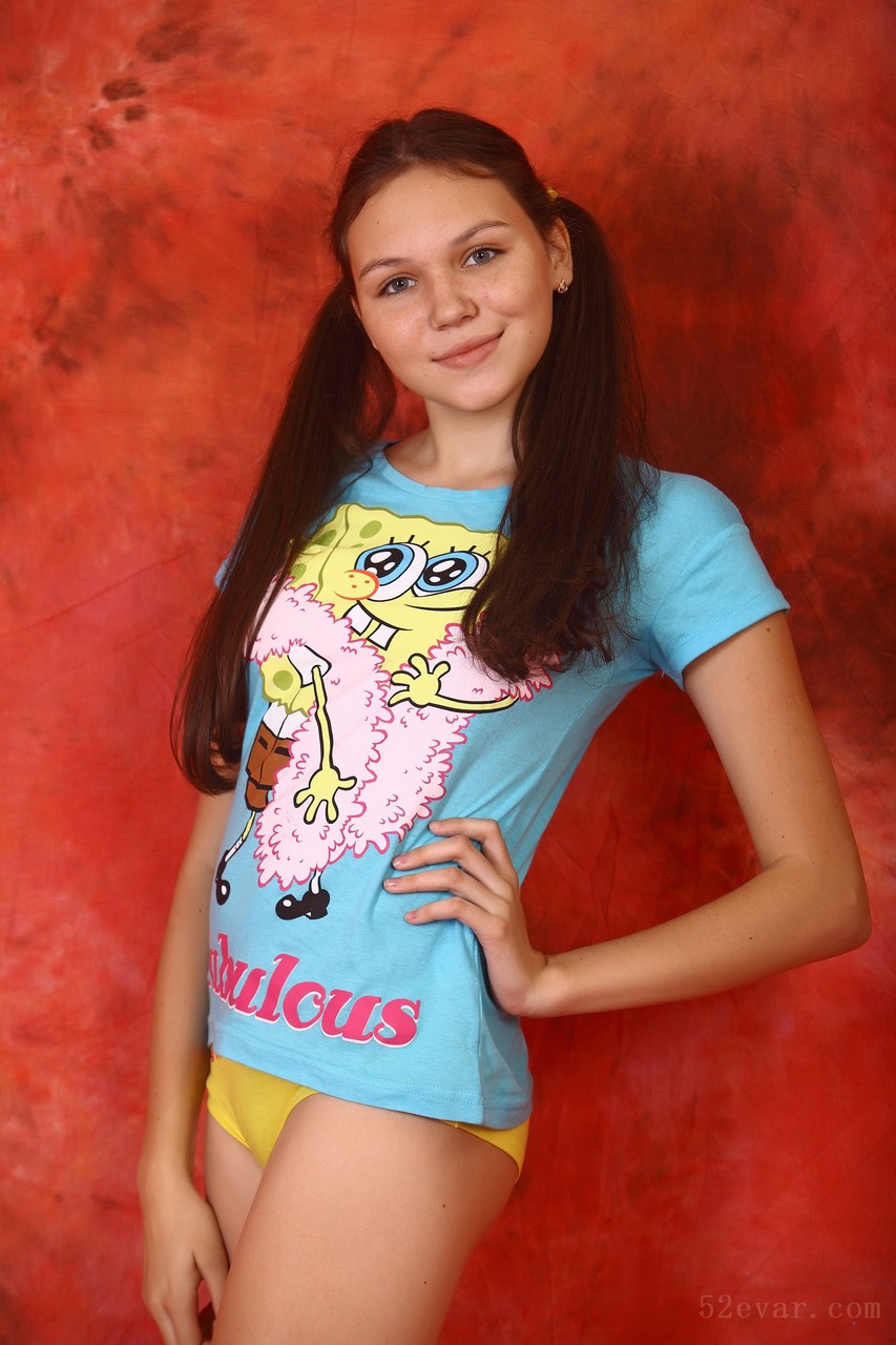 [183P] Amy双马尾蓝衣写真